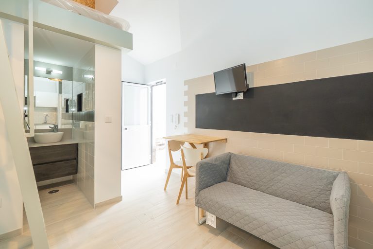 852af6efc757d02b9381b24a4de5e9f8